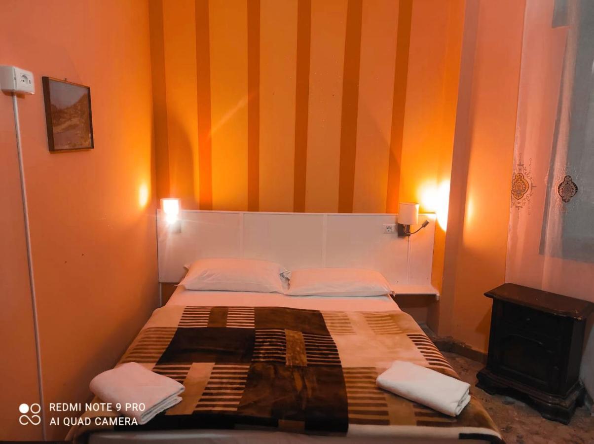 B&B Paradiso Mestre Bagian luar foto